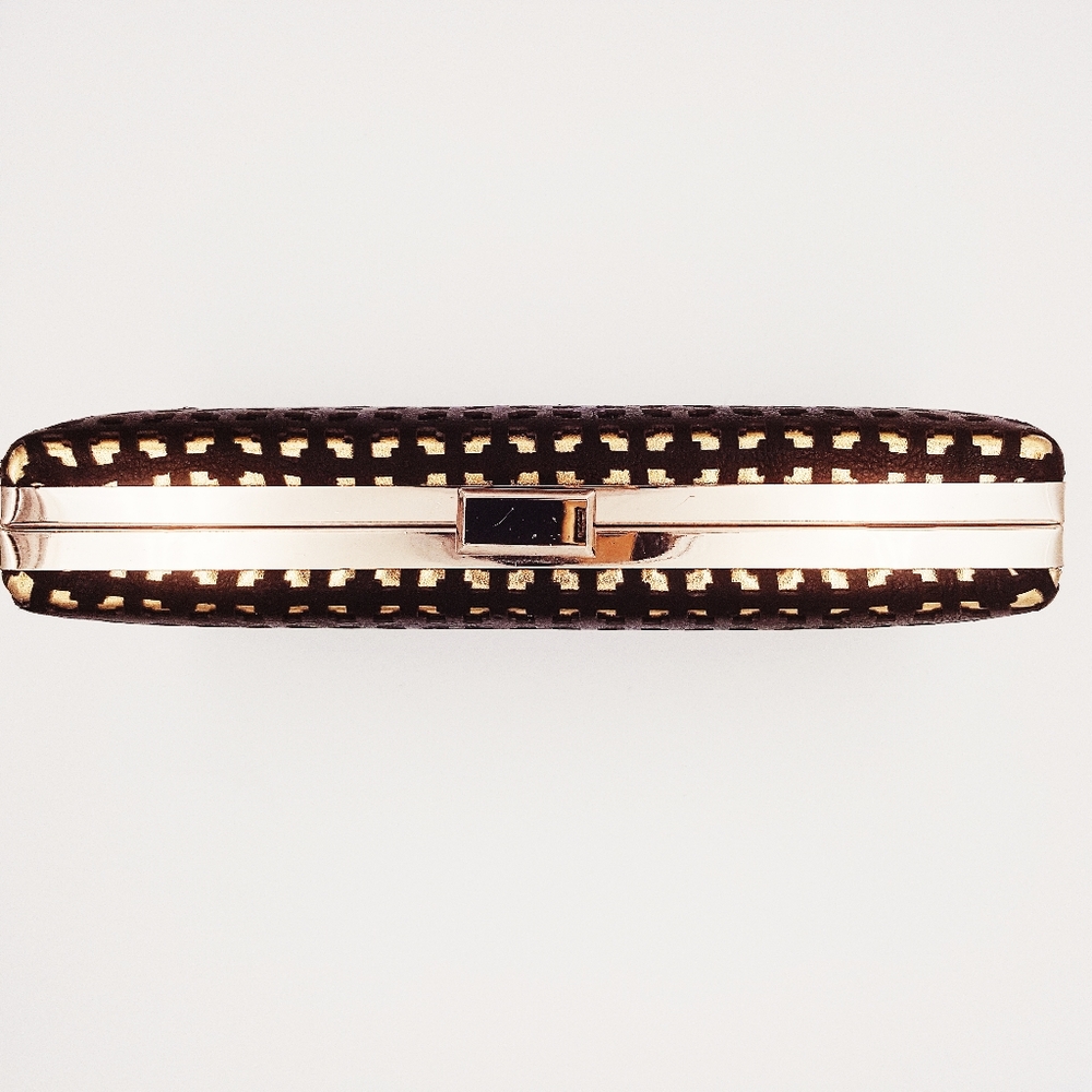 Gold Metallic Black Lasercut Clutch - Picture 4 of 4